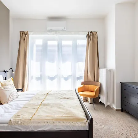 Apartament - Stylish New With Ac *