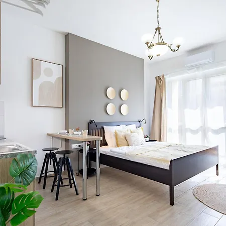 Apartament - Stylish New With Ac *