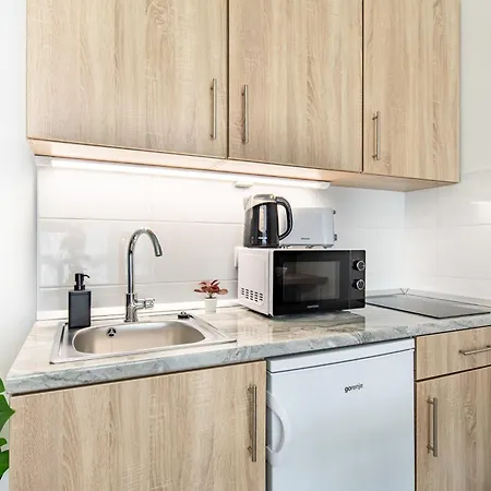 - Stylish New With Ac